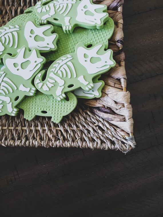 dino teether