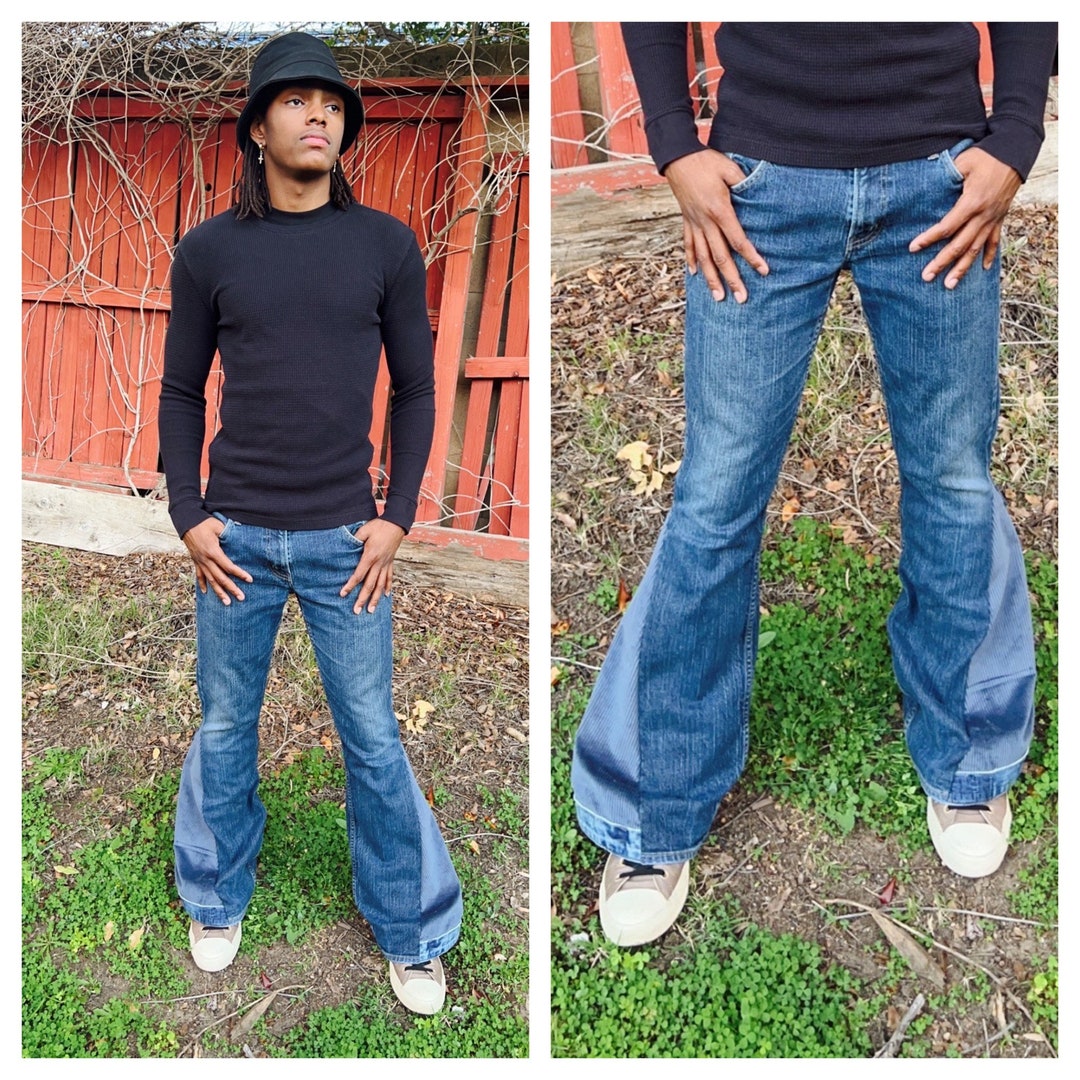 Herren Bellbottom Hose Im 70er Jahre Stil – Aus Cord, Mittelhoher Bund, Weit Ausgestellt