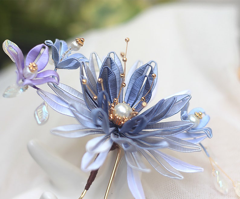 ON SALE! Chinese hair sticksilk epiphyllum oxypetalum blossom hair fork＊wedding bun pin＊bridal hair shops jewelry＊handmade natural silk hair stick