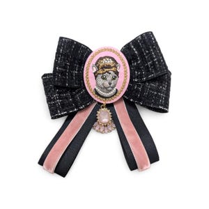 Broche écusson médaille - accessoire sac veste - célébrités personnages animaux