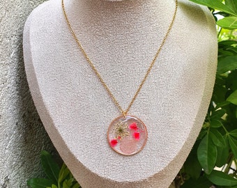 Collier résine fleurs séchées