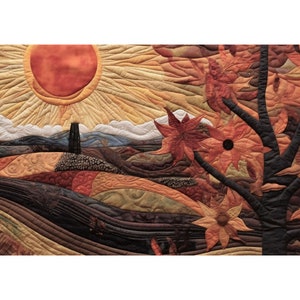 K&ouml;nnte beinhalten: Ein gequiltetes Wandbild, das eine stilisierte Landschaft mit untergehender Sonne, sanften H&uuml;geln und einem Baum mit Herbstlaub darstellt. Die Farben sind warm und erdig, mit Braun-, Orange- und Gelbt&ouml;nen.