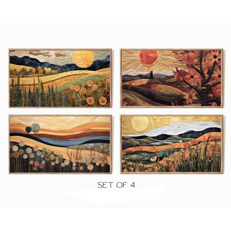 K&ouml;nnte beinhalten: Set aus vier gerahmten Kunstdrucken mit abstrakten Landschaften im Patchwork-Stil. Jeder Druck zeigt eine andere Szene mit einer Sonne, H&uuml;geln und verschiedenen Farben, darunter Gelb, Orange, Braun, Blau und Gr&uuml;n.