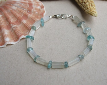 White Moonstone and Blue Apatite beaded bracelet