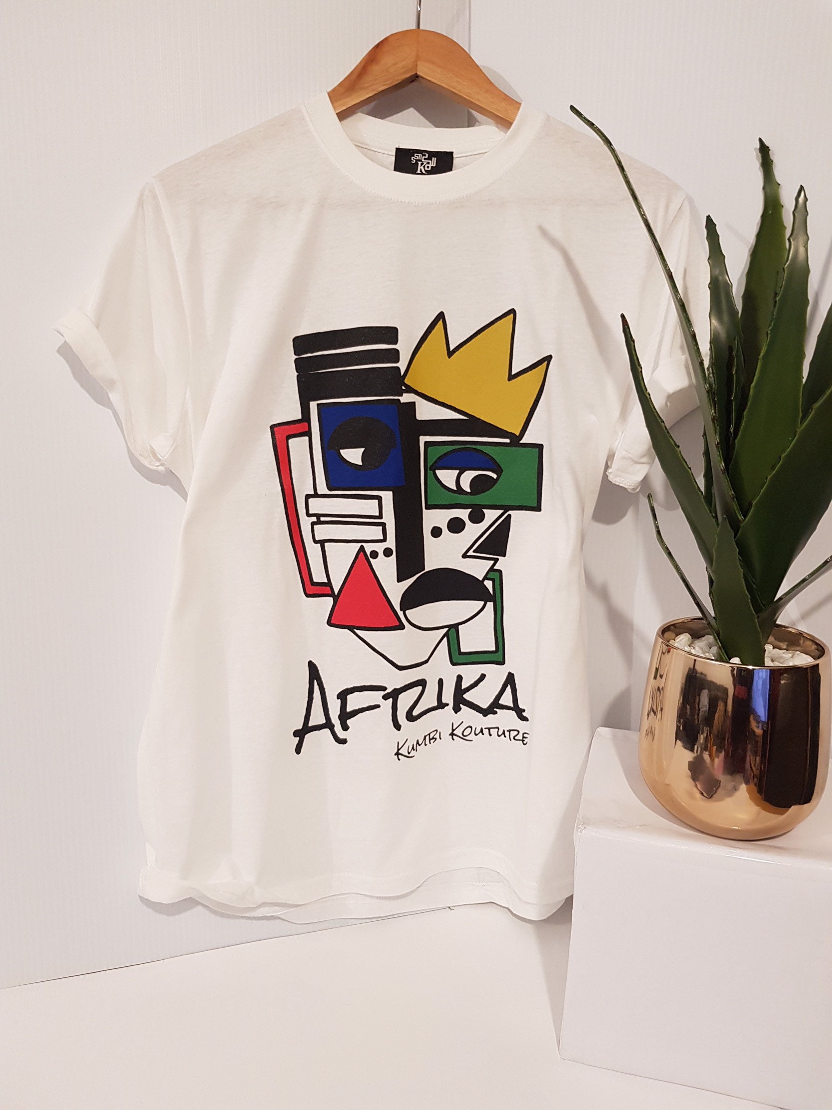 Image of Afrika T-Shirt, Bold Print , Graphic T-Shirt, Screen Printed, Abstract Print, Slouchy Baggy T-Shirt