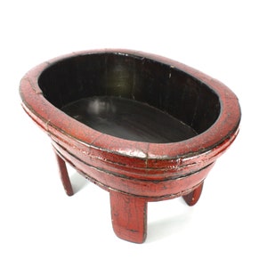 Chinesische Waschschüssel / Übertopf / stehende Schale aus Holz, 19 Jahrhundert, 57,5cm lang, 30cm hoch (möglicherweise Vietnam)