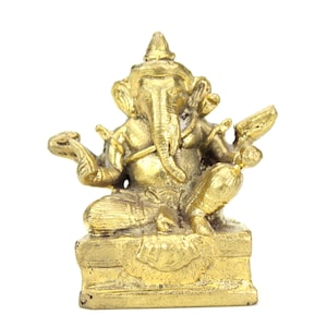 Buddhist and Hindu Amulet Brass Metal Seated Ganesh Amulet / Statue NG2 Gold