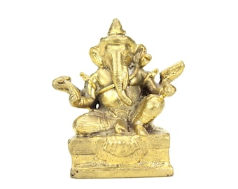 Buddhist and Hindu Amulet Brass Metal Seated Ganesh Amulet / Statue NG2 Gold