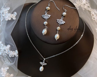 SCARLETTE set - Süßwasser Perle Braut Schmuck Set Silber oder Gold /Wedding Ohrringe Halskette Armband