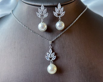 Acquista Collana con ciondolo strega Steampunk per donna 2022 Accessori