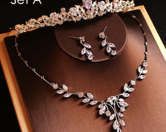 MAGNOLIA set - Crystal Leaf Floral Design Bridal jewelry set/Necklace bracelet earrings & tiara silver