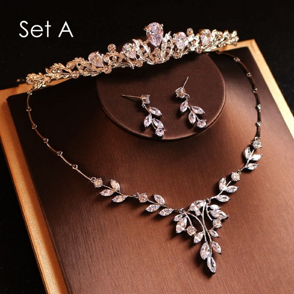 MAGNOLIA set - Crystal Leaf Floral Design Bridal jewelry set/Necklace bracelet earrings & tiara silver