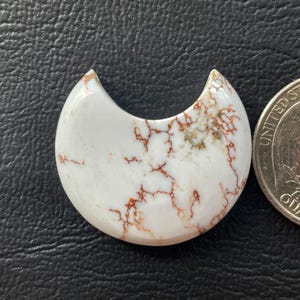 Wilde Pferde Magnesit Edelstein 29x19x6 mm Lose Wilde Pferde Halbmond Magnesit Stein Verwendung für Schmuck
