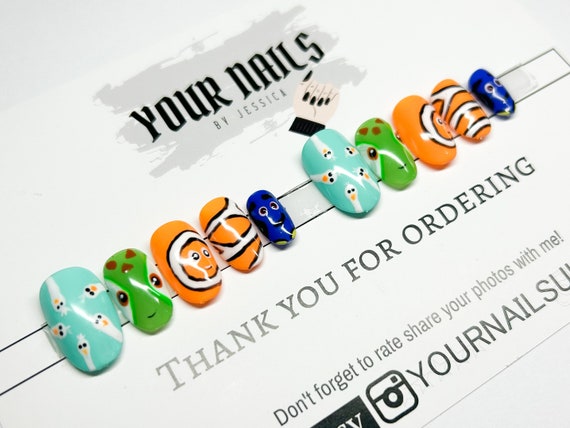 Easy Finding Nemo Nail Art