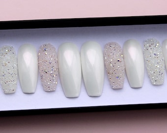 Uñas Crystalpixie para boda / Uñas de novia / Uñas cromadas blancas / Uñas con perlas / Uñas Swarovski / Uñas postizas / Uñas postizas / Pressons Chrome