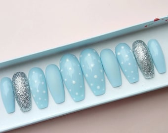 Polka Dots Sky Blue false nails • Silver Glitter Fake Nails • Glue on nails • Coffin Press on nails • Matte & Shiny pressons • Custom nails