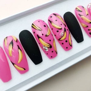 Summer Pink  Bananas Fake nails Spring Yellow False nails Fruity Press on nails Glue on nails Matte Dots Stick on nails Pressons Handpainted
