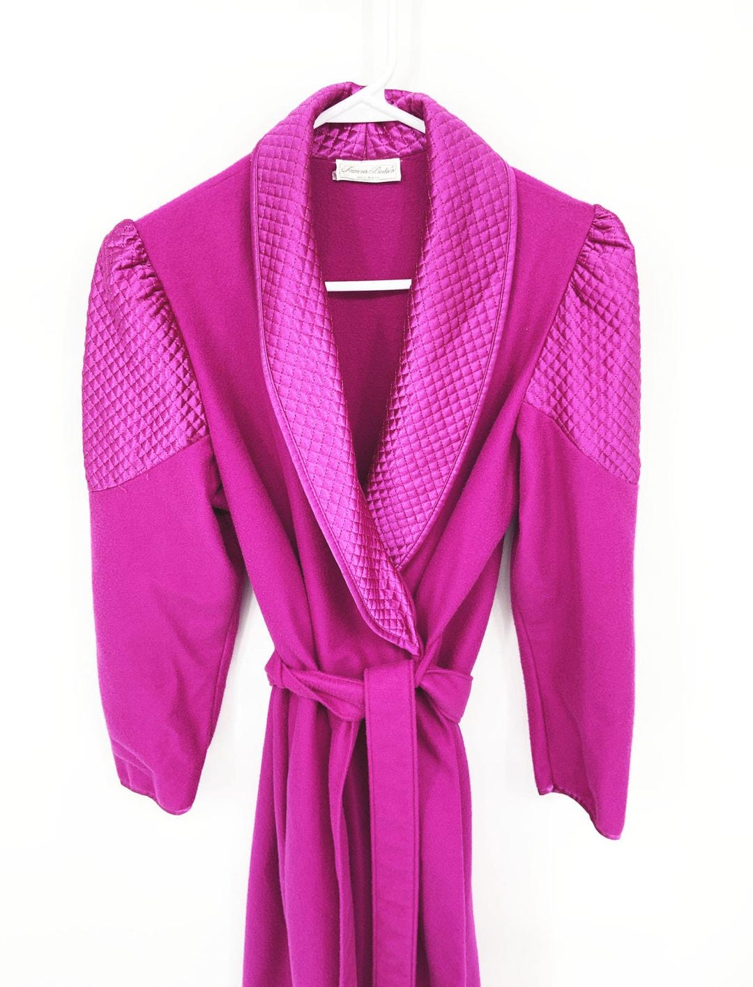 Famous Robe Shot Famous Bodies Fuchsia Pink Fleece Robe Long Quilted Collar Shoulders ...