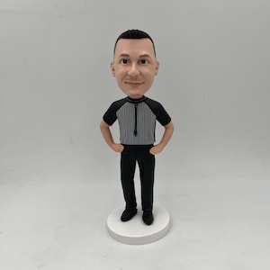 Customize personalized hands on waist bob head , barber bobbleheads, family gift, boss&#39;s gift, Valentine&#39;s Day gift based on photos