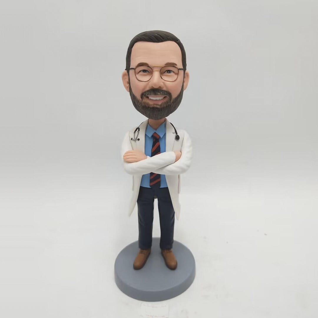 Bobblehead Personalizzato – Medico/uomo O Donna Con Stetoscopio, Scultura Fatta A Mano In Argilla Polimerica
