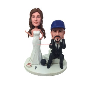 Custom Wedding Bobbleheads: Romantic Cake Topper, Bride & Groom Gift