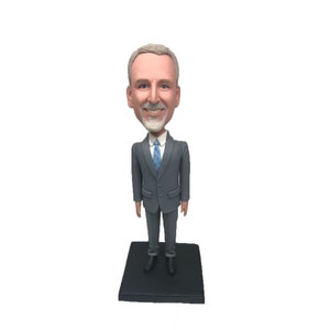 Figurine personnalisée pour homme : décoration de gâteau d&#39;anniversaire personnalisée, cadeau de garçon d&#39;honneur