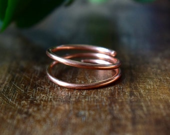 simple double ring made of copper