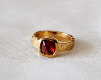 Natural Garnet Ring, Sterling Silver Ring, Gold Plated Ring, Handmade Hammered Ring, Statement Ring, Proposal Ring, January Birthstone Ring