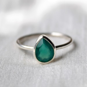 Green Onyx Ring, 925 Sterling Silver Ring, Stackable Ring, Handmade Ring, Proposal Ring, Thin Band Ring, Pear Green Onyx Ring, BeautifulRing