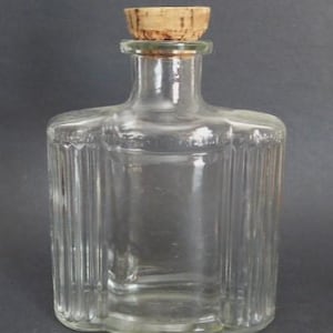 ANTIQUE Ribbed Clear Glass Bottle With Cork Stopper Ribbed 0 90 SS SZ  7&quot; x 6&quot;