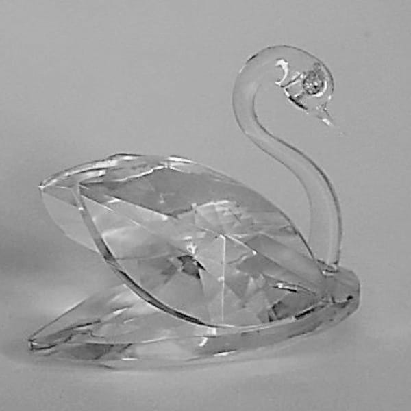 Bohemia Crystal Swan Made In Czechoslovakia 2” x 2.5”