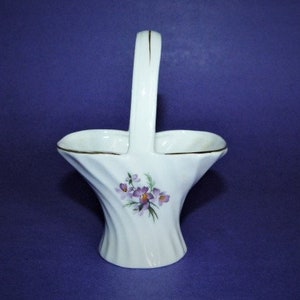LEFTON Mini Porcelain Basket Purple Violets Ribbed Gold Accents 4.5” x 3” x 2”