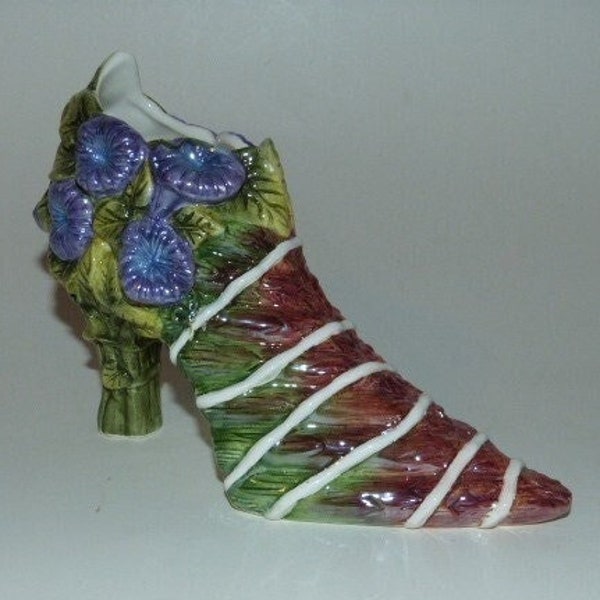 High Heeled Victorian Style Shoe Planter Asparagus Blue Flowers Glazed Ceramic Garden Décor 5.5” x 8”