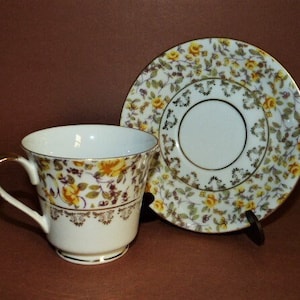 Teacup Coffee Cup & Saucer No Name Yellow Roses  Gold Accents Porcelain Footed