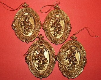 Gold Medallion Ornaments Set Of 4 Ceramic Angels Christmas Holiday Décor 4.5” x 3”