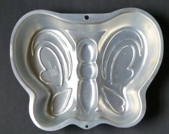 WILTON Cake Pan Butterfly 2” x 10.25” x 13” Made In Indonesia 2003 #2105-2079