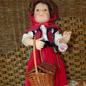 Julie GOOD-KRUGER Doll  RED Riding Hood Fairy Tale Series Vinyl 17” Tall 181/2000 Certificate of Authenticity