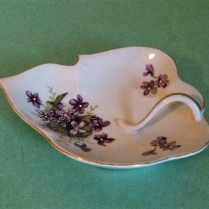 Lemon Dish Pin Dish Leaf-Shaped Purple Violets Finger Handle Gold Accents Ceramic 1.5” x 6.5” x 5”