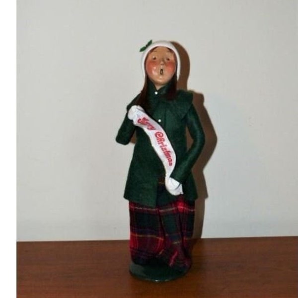 BYERS’ CHOICE Girl With Merry Christmas Banner The Carolers 1995   77/100