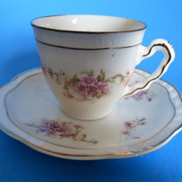 ZEH SCHERZER (S&C R) Demitasse Cup and Saucer Set Bavaria Scalloped Saucer