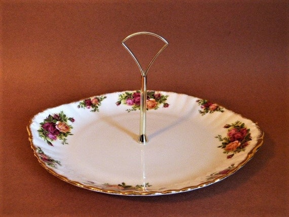 9.75" 2-Handle Serving Tray Vintage Royal Albert Country Roses Collection