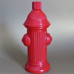 AVON Red Fire Hydrant Wild Country After Shave Decanter 6.25” x 2.5”