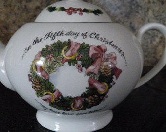 Teapot VALERIE'S Twelve Days of Christmas Five Gold Rings 7” x 8.5” Fine Porcelain Cumberland Design Group