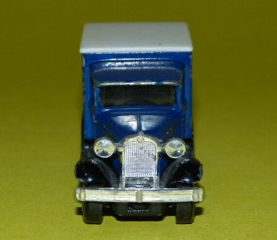 MATCH BOX Superfast Model A Ford Champion Spark Plugs