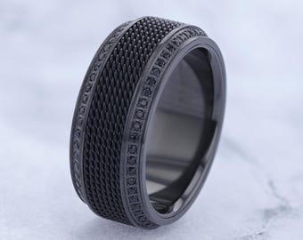 Steel Chain Black Titanium Men's Wedding Band with Black Diamonds and Personalized Engraving