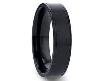 Black Titanium Men&#39;s Wedding Band with Personalized Engraving