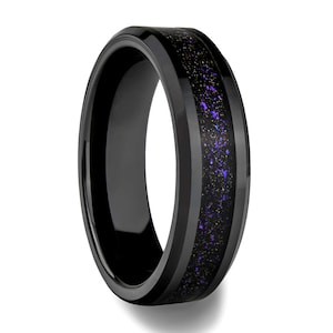 紫のギャラクシーインレイ付きブラックセラミックメンズ結婚指輪、星雲ギャラクシーリング、男性用のユニークなブラック結婚指輪