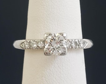 Lux bond and green engagement rings discount