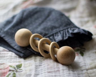 Hochet bébé en bois, Jouet pour bébé, Jouet pour tout-petits, Hochet en bois, Bébé biologique, Tout naturel, Jouet pour bébé Montessori, Baby Shower, Waldorf, Montessori,