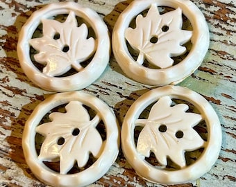 5 Maple Leaf Buttons